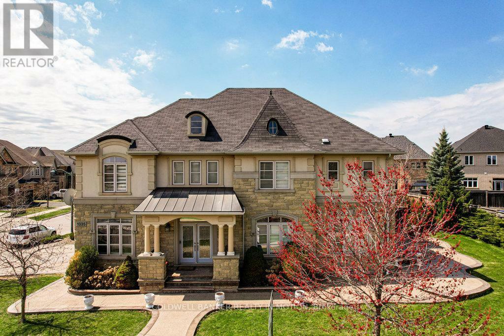 Photo de la propriété: 1335 Arrowhead Road ON L6H 0B2