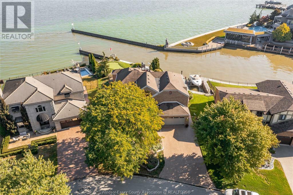 Property Photo: 122 Cove Drive ON N8N 3W2