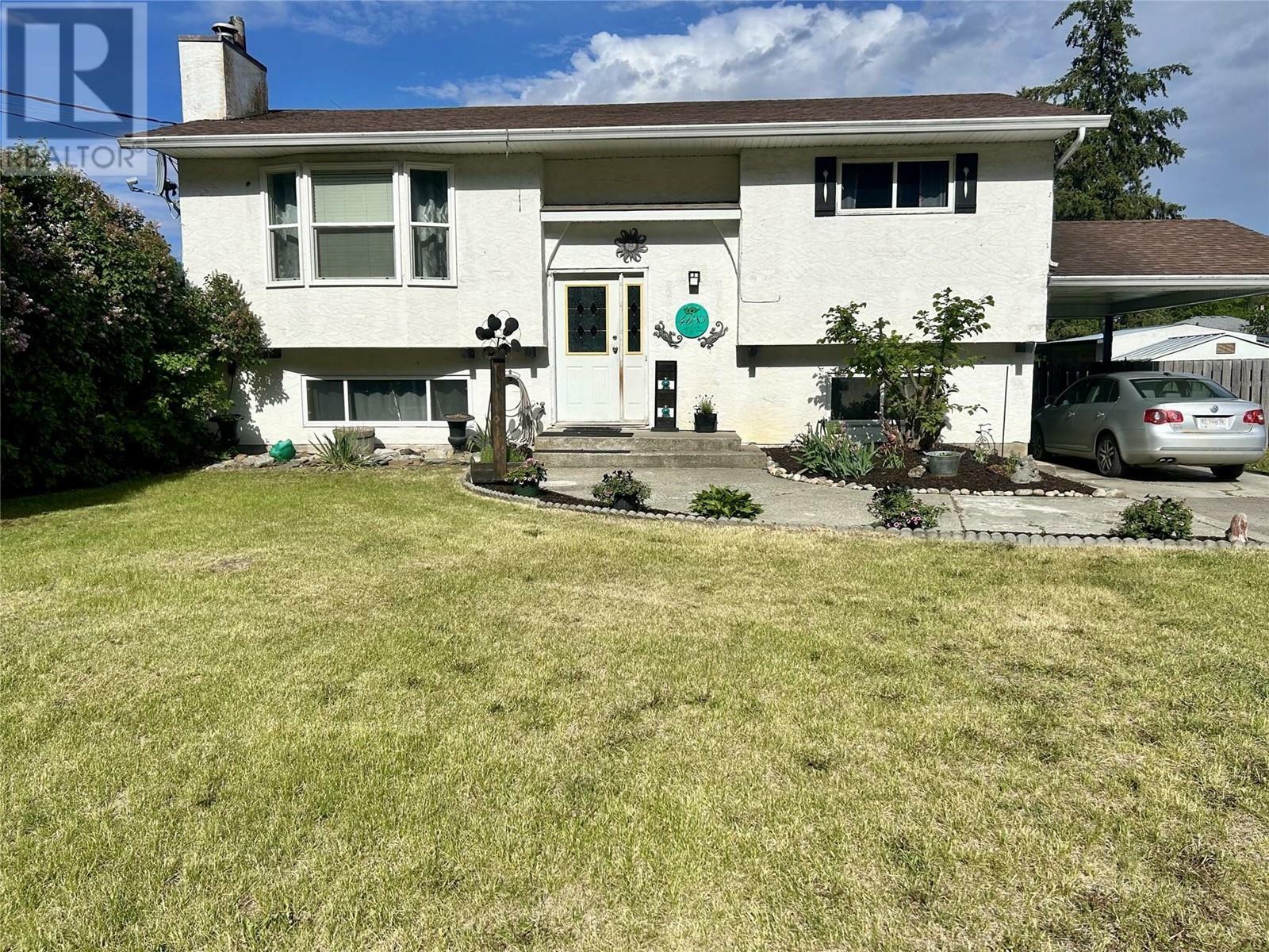 Property Photo: 4683 Birch Lane BC V0E 1E0