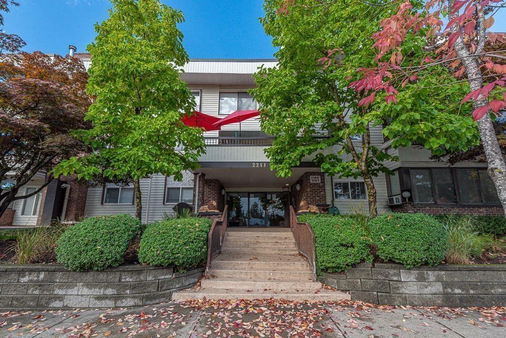 Property Photo:  2211 Clearbrook 306  BC V2T 2X4 