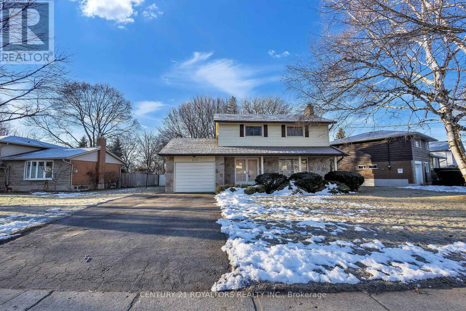 Property Photo: 279 Kenneth Avenue ON N2A 1W5