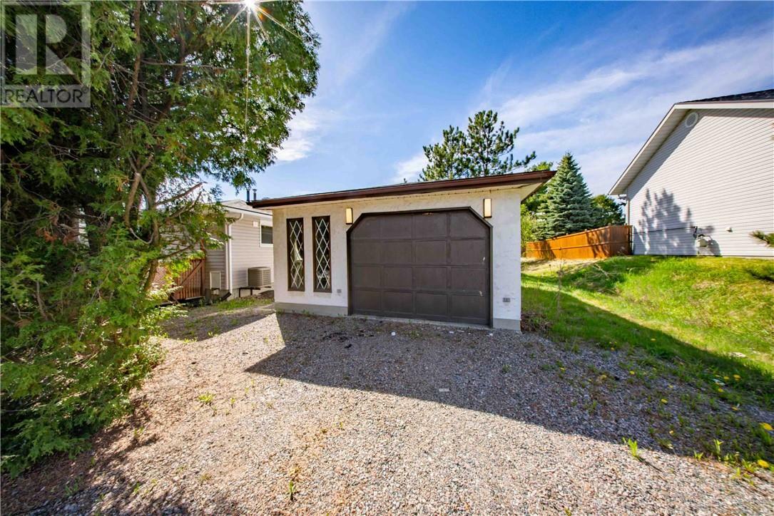 Photo de la propriété: 1604 Havenbrook ON P3A 5C7
