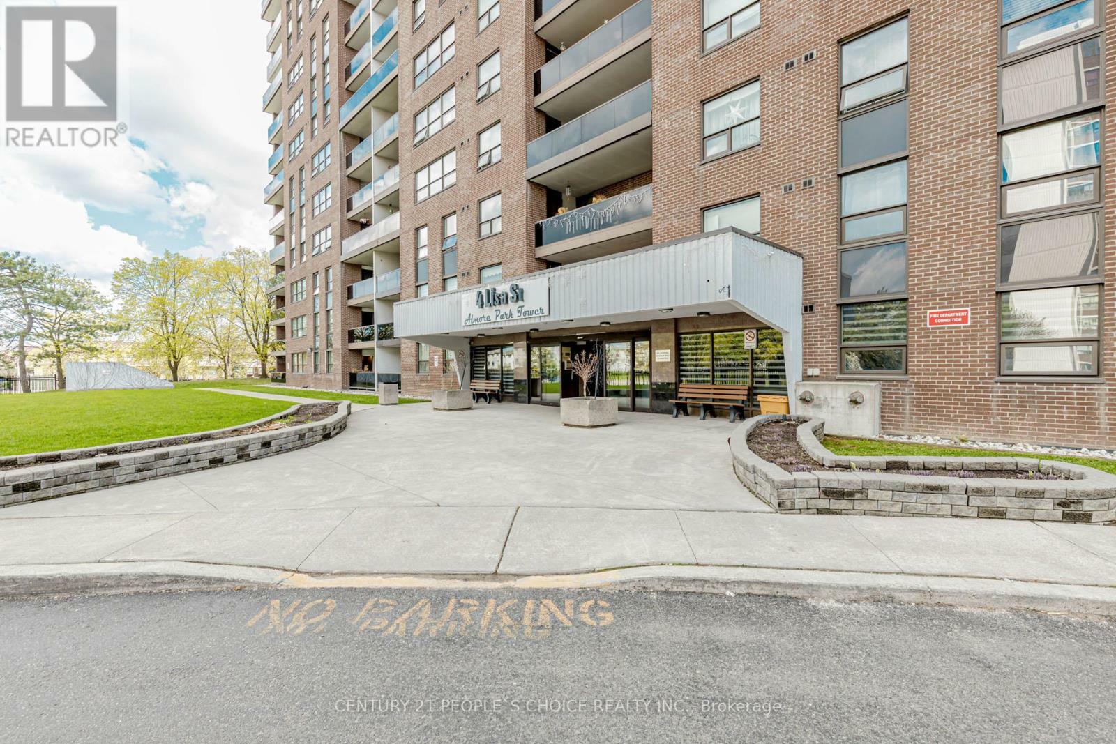 Property Photo:  4 Lisa Street 404  ON L6T 4B6 