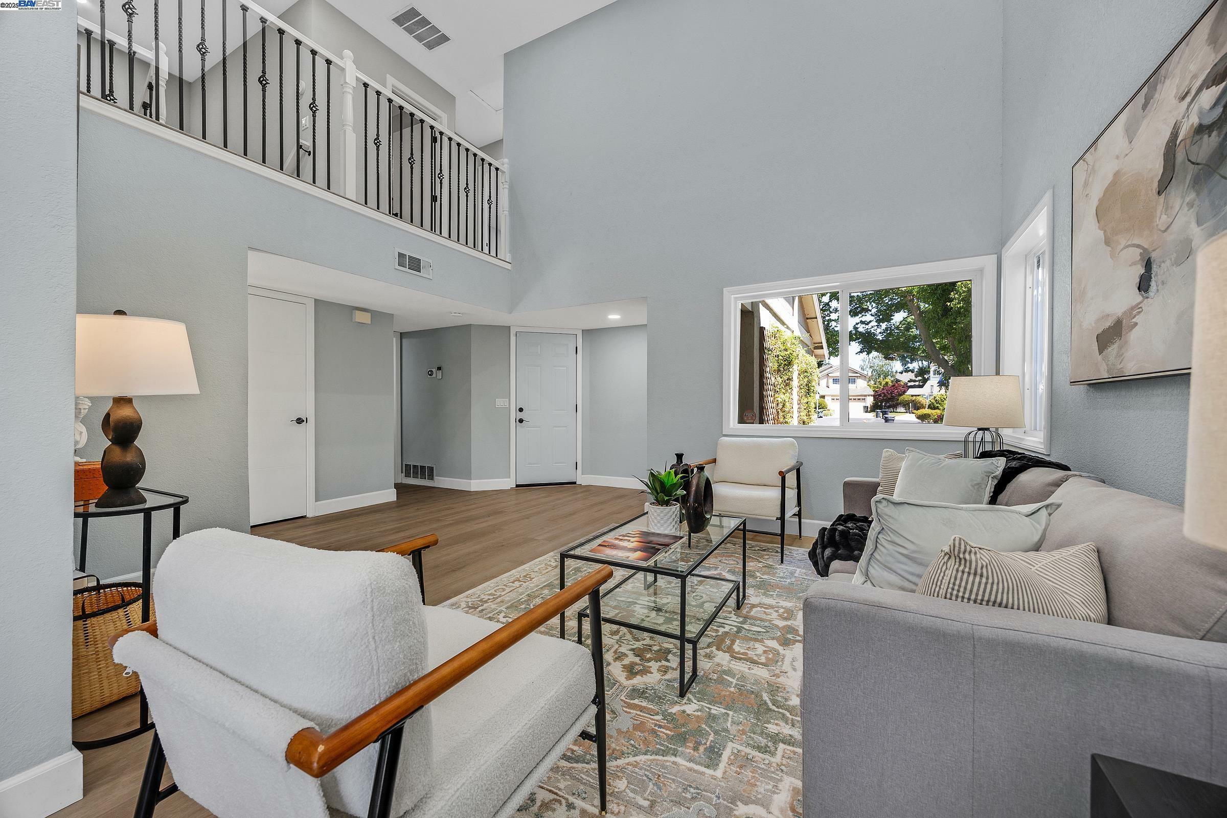 Property Photo: 2236 Oakland Ave CA 94588