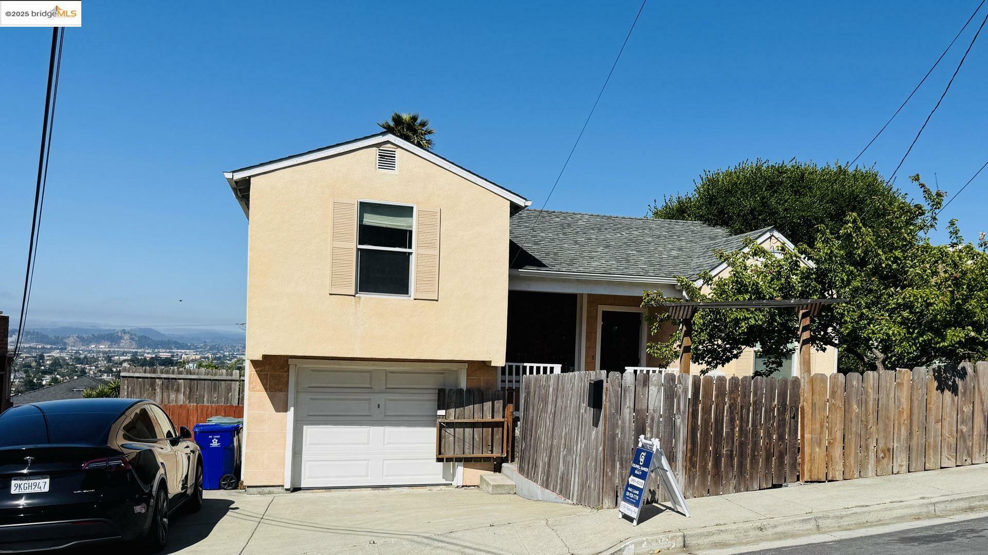 6084 Monterey Ave  Richmond CA 94805 photo
