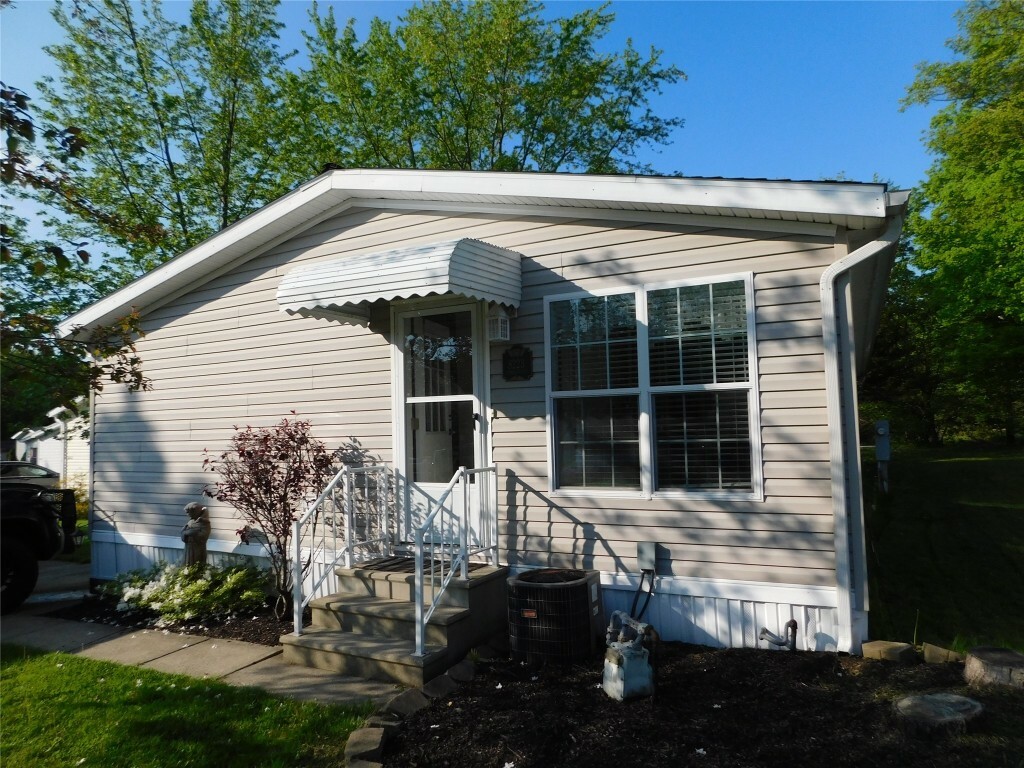 8223 Timberwood Lane  Erie PA 16509 photo
