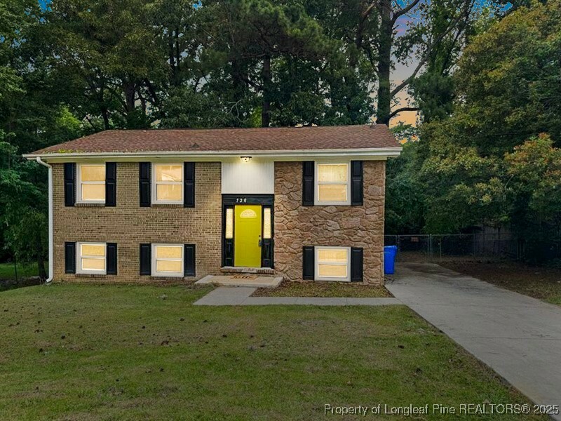Property Photo: 720 Burgoyne Drive NC 28314