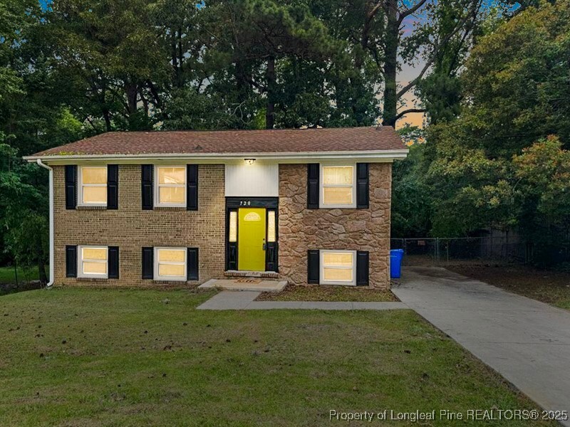 Property Photo: 720 Burgoyne Drive NC 28314