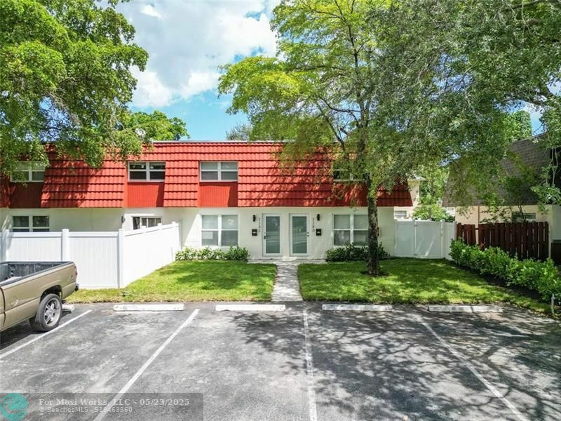 Property Photo:  2280 NW 59th Way  FL 33313 