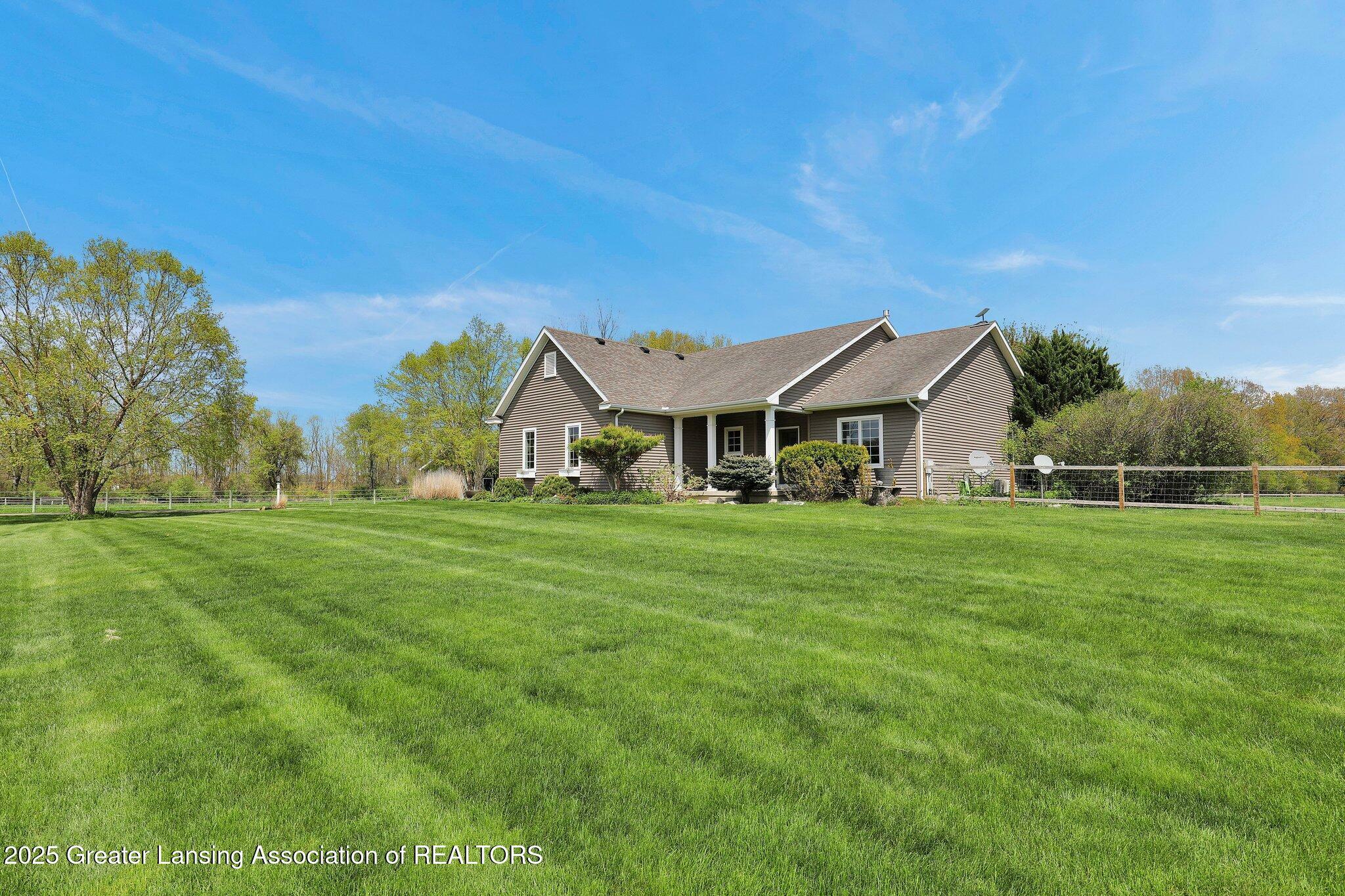 Property Photo:  4740 Round Lake Road  MI 48848 