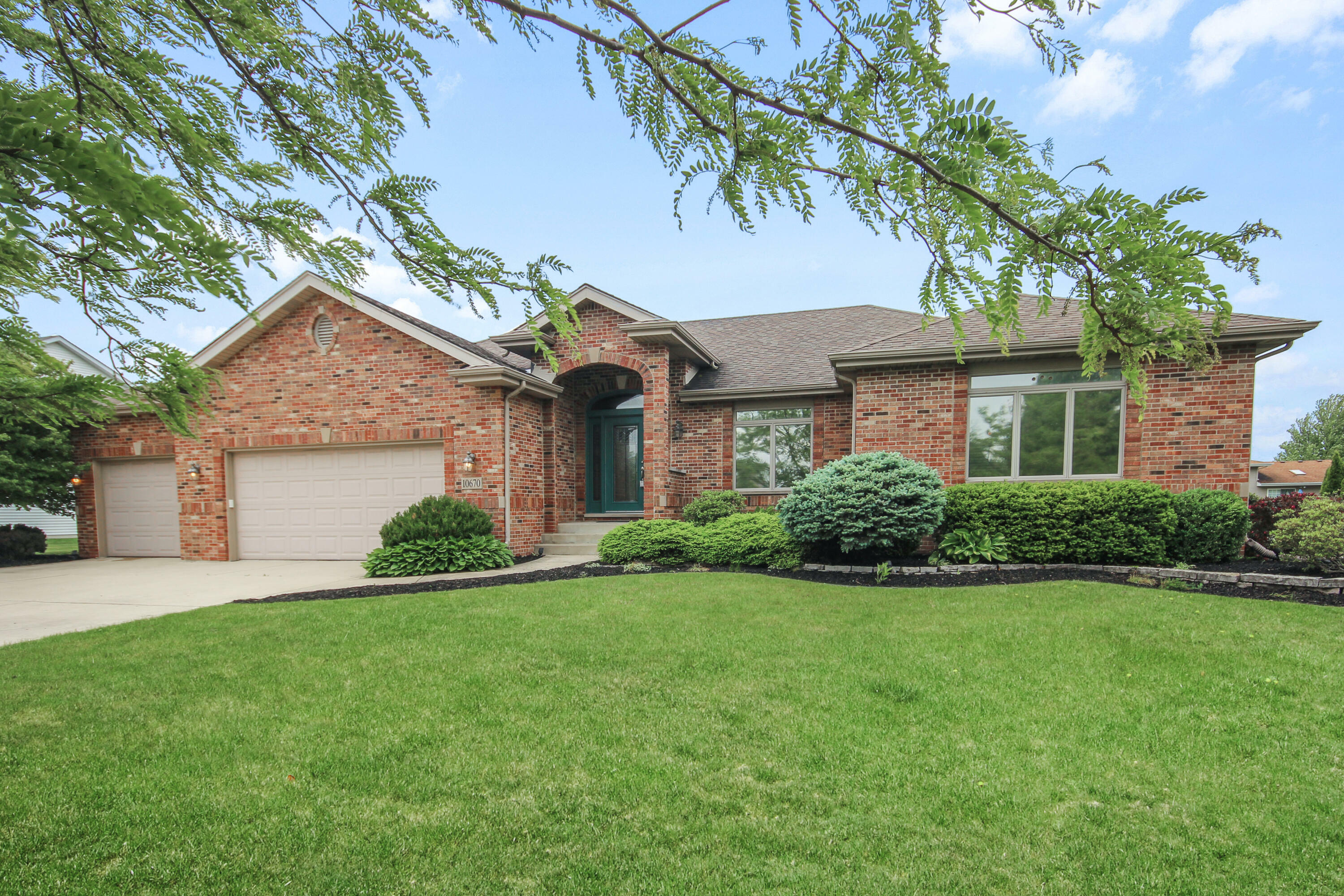 Property Photo: 10670 Northcote Drive IN 46373