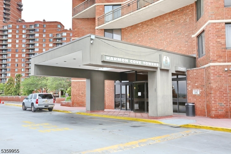 Property Photo: 1608 Harmon Cove Tower 1608 NJ 07094