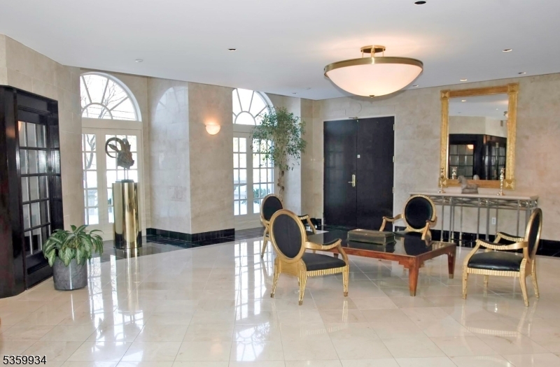 Property Photo: 616 South Orange Ave 7G NJ 07040