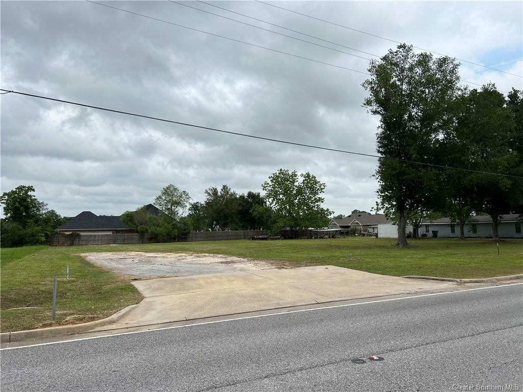 Property Photo: 5729 Nelson Road LA 70605