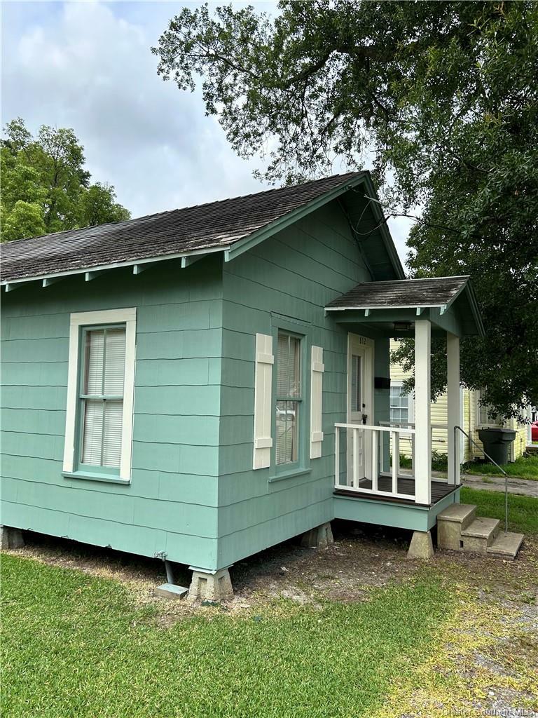 Property Photo: 812 Live Oak Street LA 70601