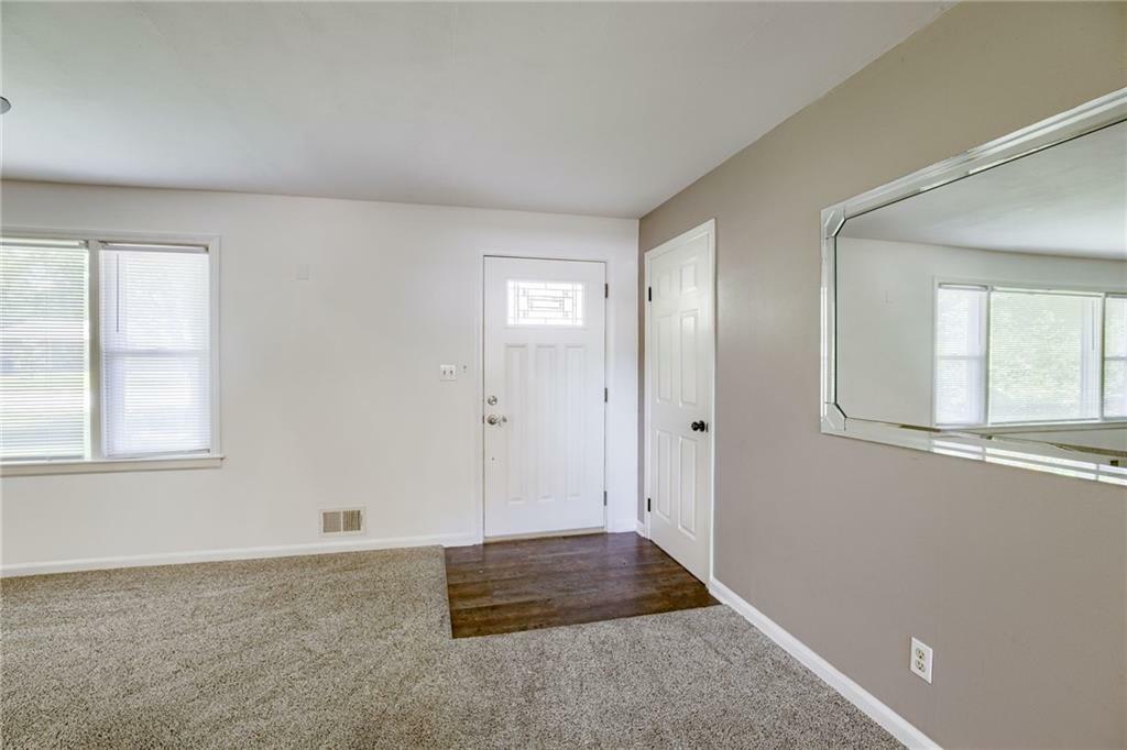 Property Photo: 2413 Queen Ridge Drive MO 64055