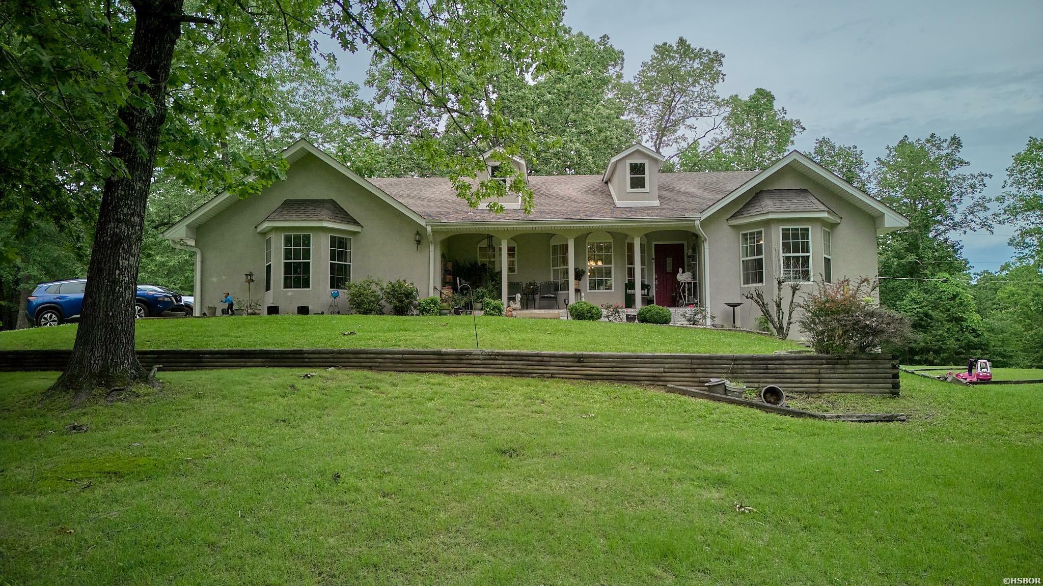 Property Photo: 132 Victoria Lane AR 71901