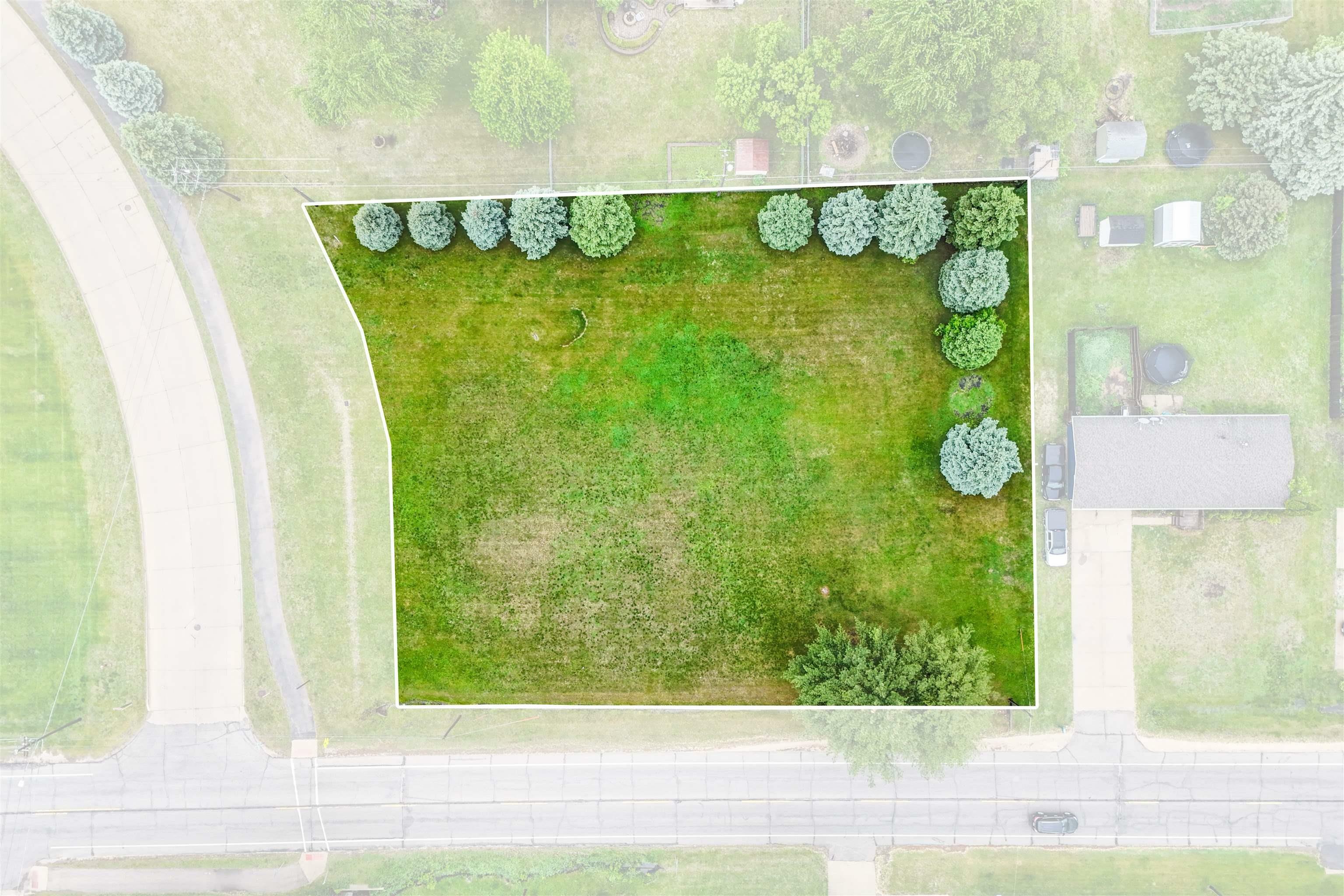Property Photo: Elmwood Parkway IA 50662