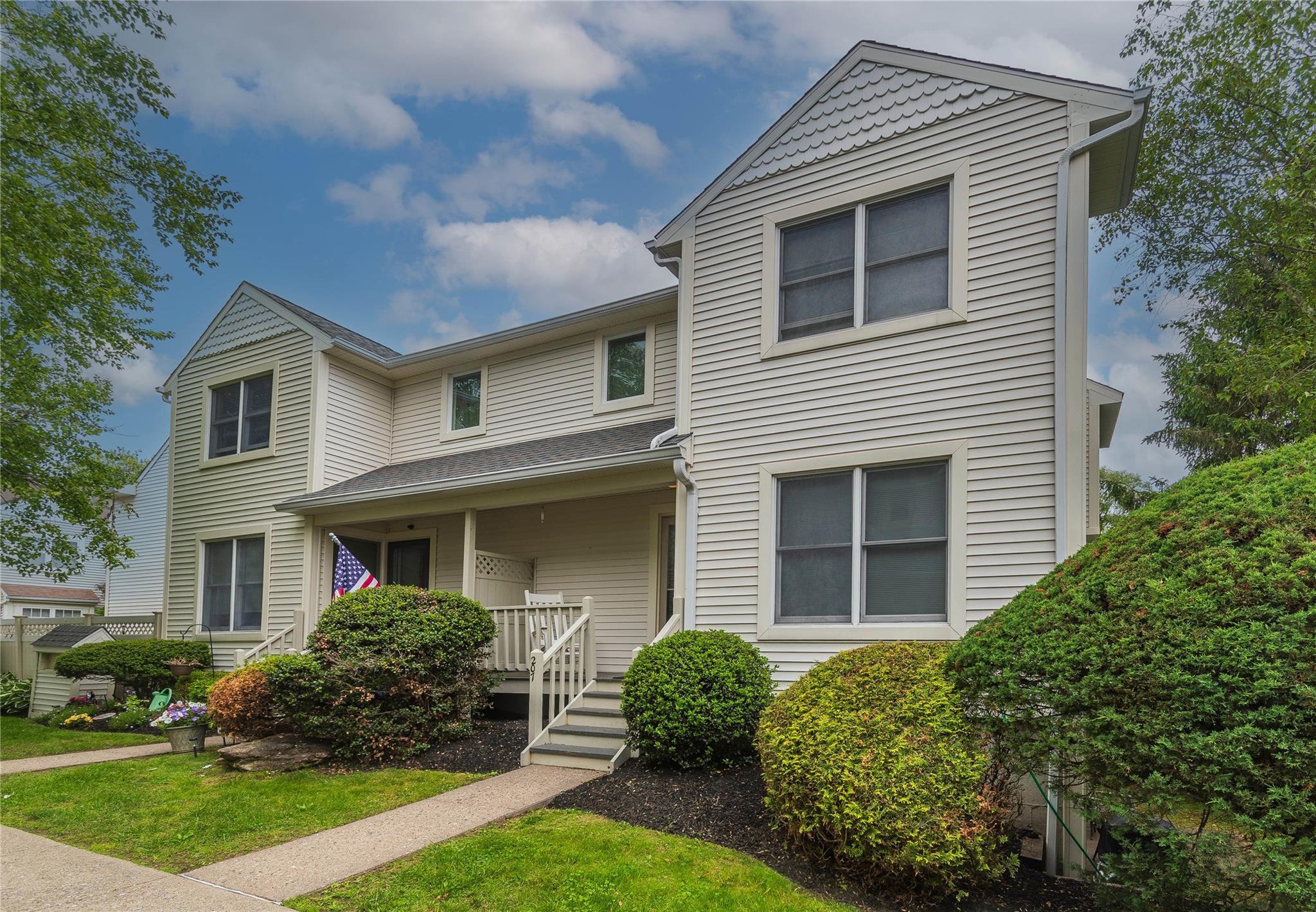 Property Photo:  207 Cornwall Meadows Lane  NY 12563 