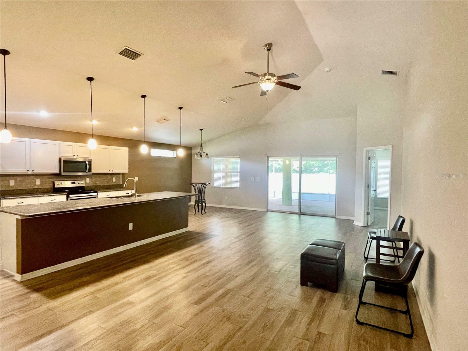 Property Photo: 6376 SW 117th Street Road FL 34476