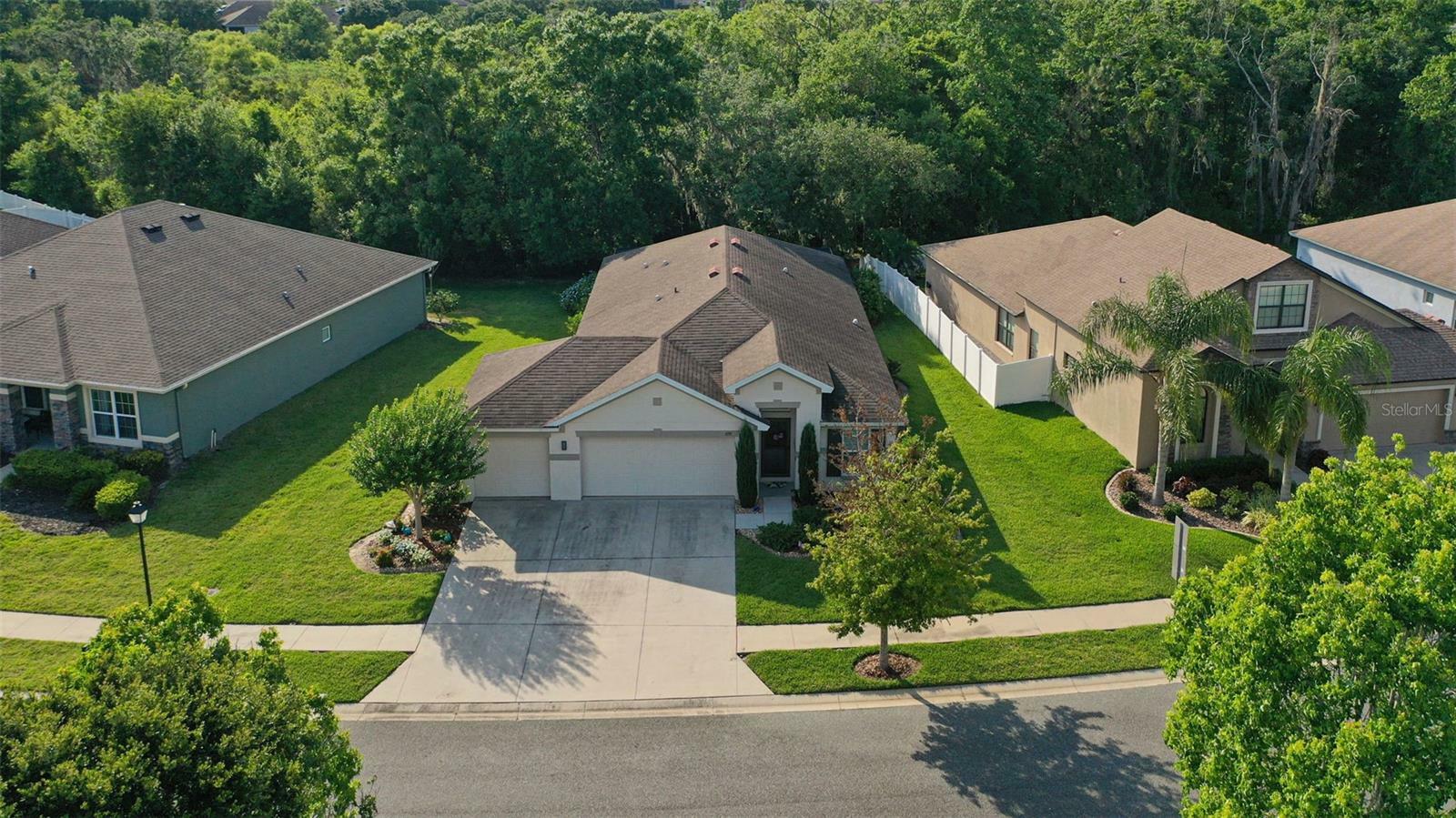 Property Photo: 6555 Sparkling Way FL 33545