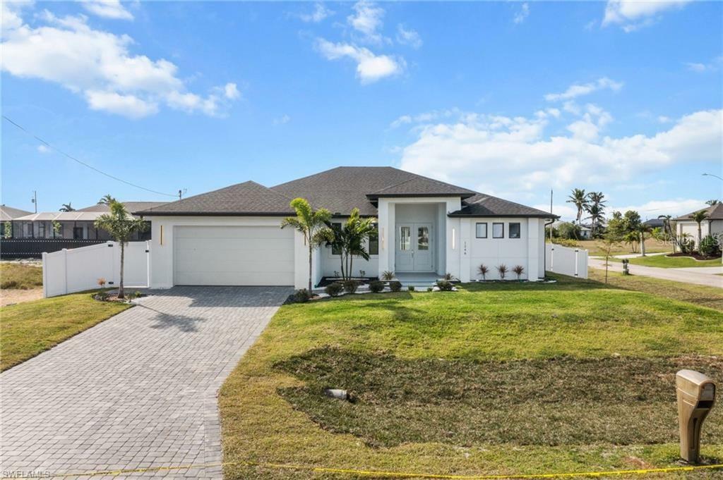 Property Photo: 1248 NW 35th Avenue FL 33993