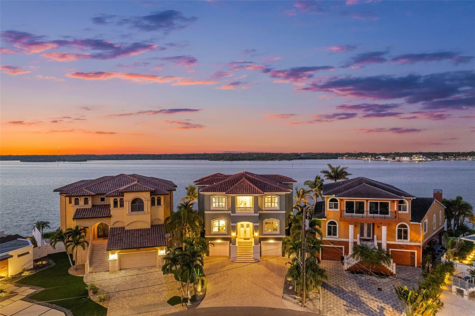 Property Photo: 16365 Redington Dr FL 33708
