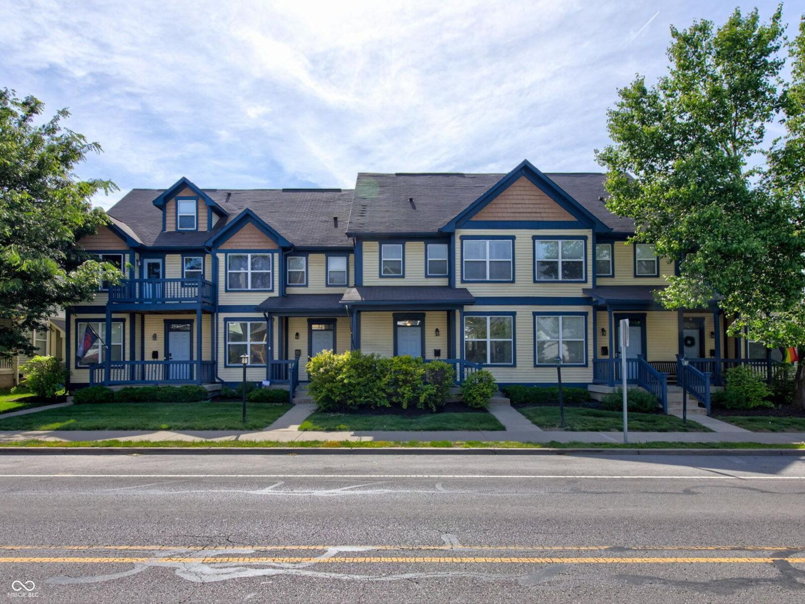 Property Photo:  2260 Central Avenue  IN 46205 