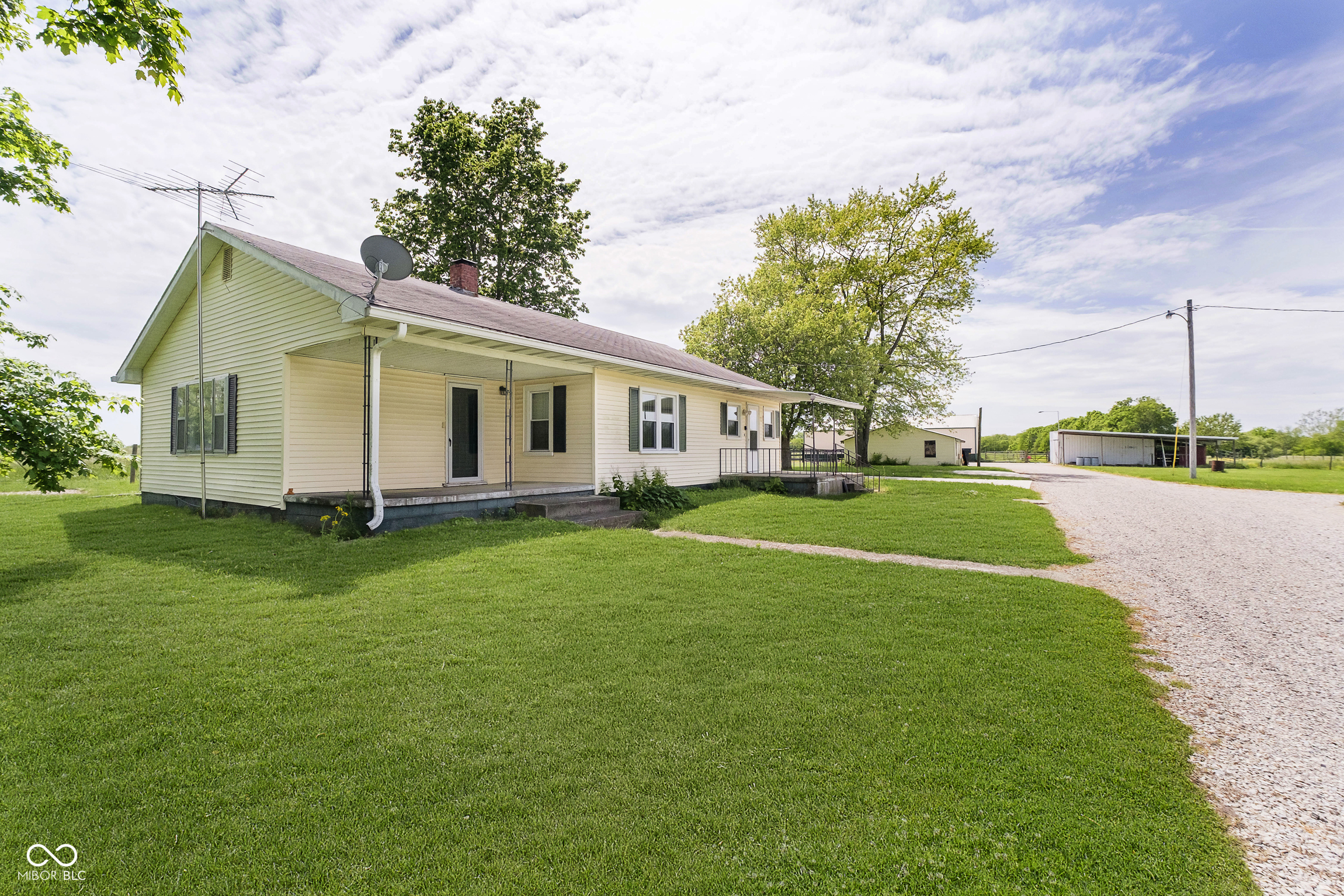 Property Photo:  3642 S Mauxferry Road  IN 46131 