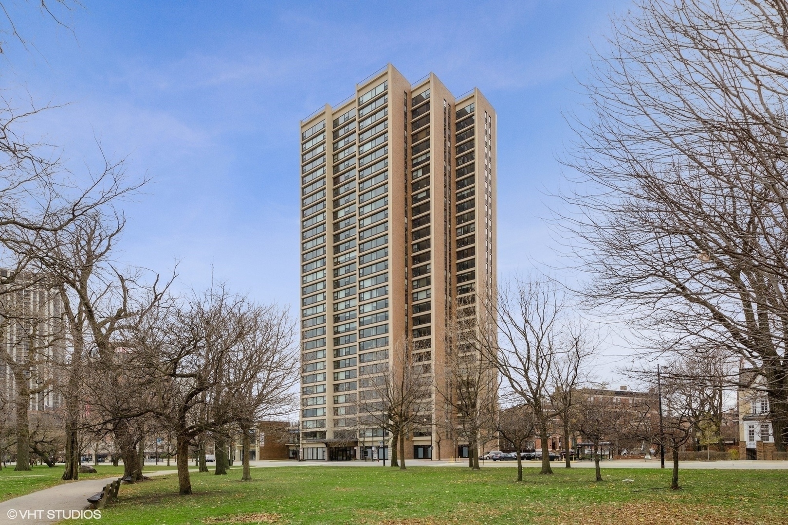 Property Photo:  1850 N Clark Street 402  IL 60614 
