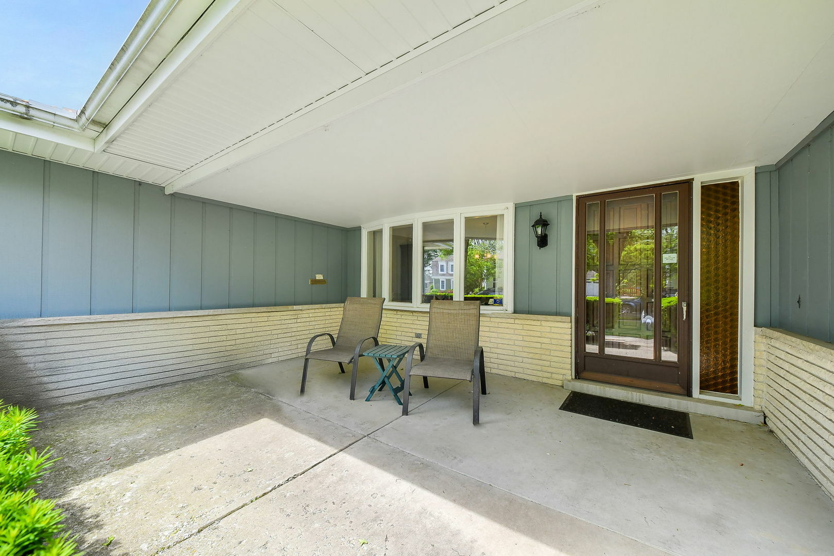 Property Photo:  1405 N West Street  IL 60563 