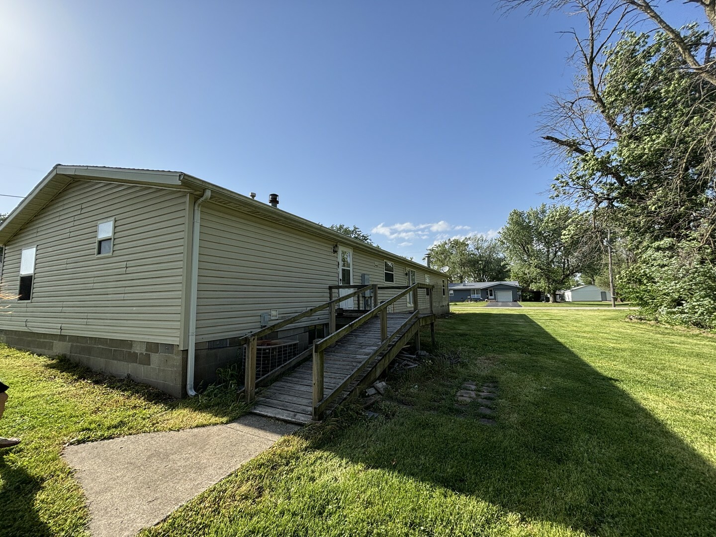 Property Photo: 18 Lincoln Street IL 61751