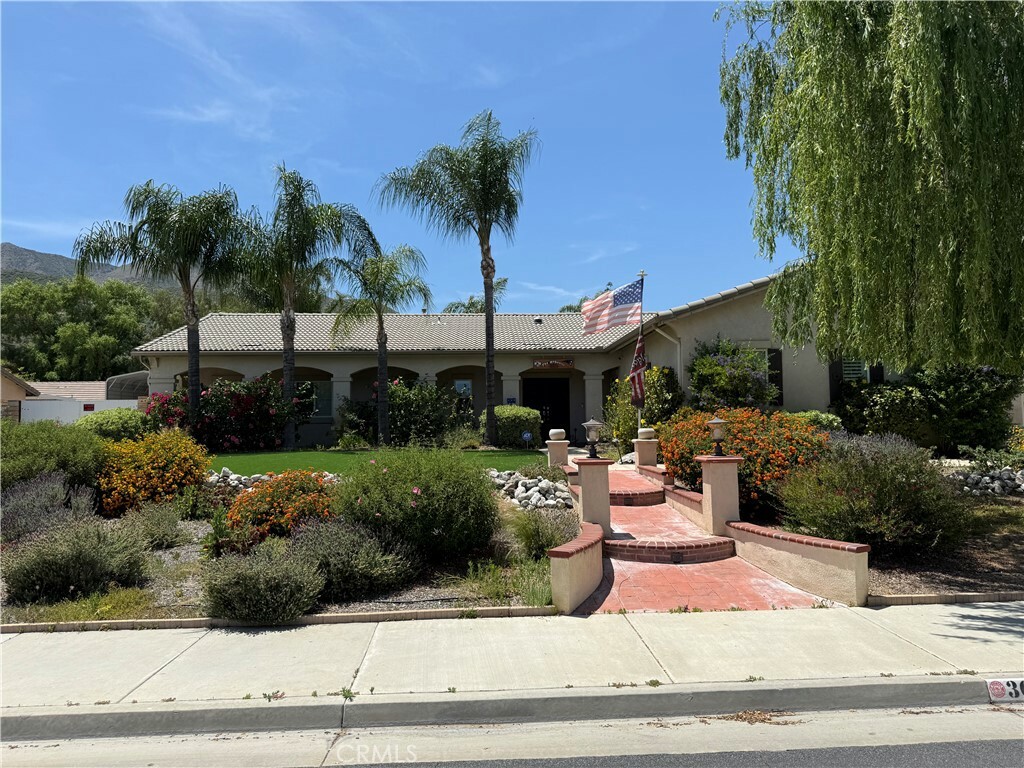 Property Photo: 30867 Via Bonica CA 92530