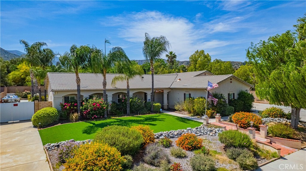 Property Photo: 30867 Via Bonica CA 92530