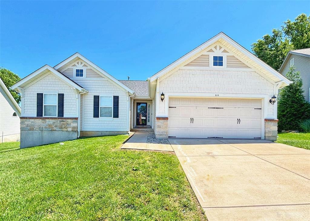 Property Photo: 614 Palisades View Drive MO 63025