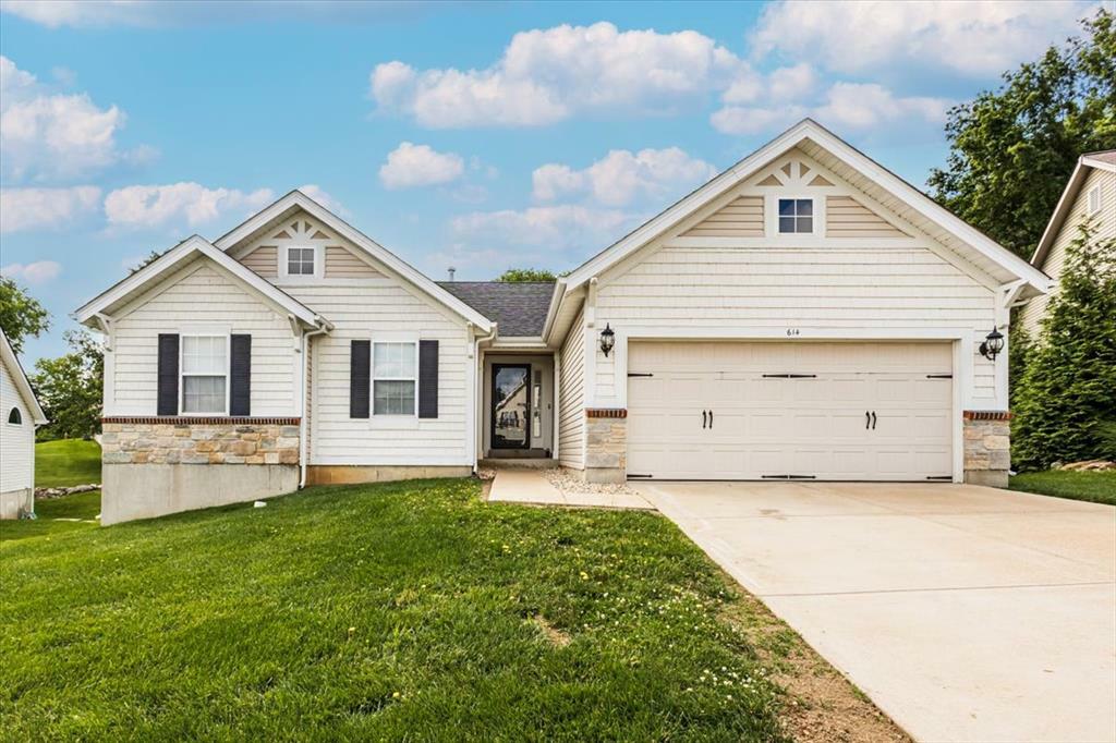 Property Photo: 614 Palisades View Drive MO 63025