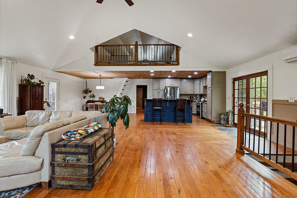 Property Photo: 39 Lobo Lane ME 04345