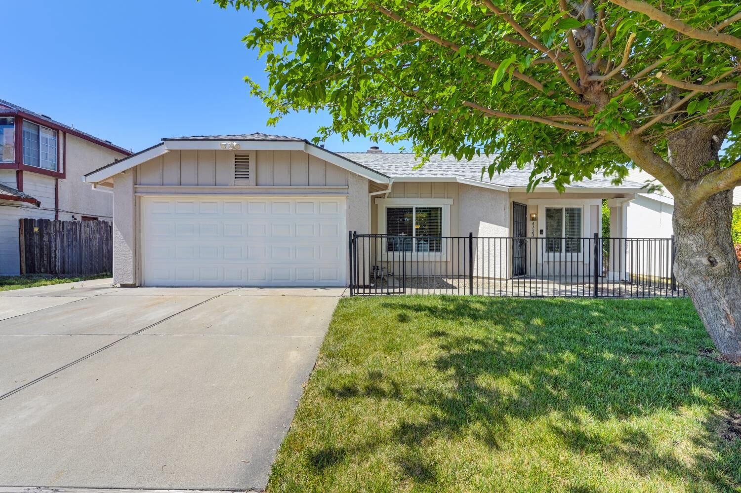 Property Photo:  4123 Sea Meadow Way  CA 95823 