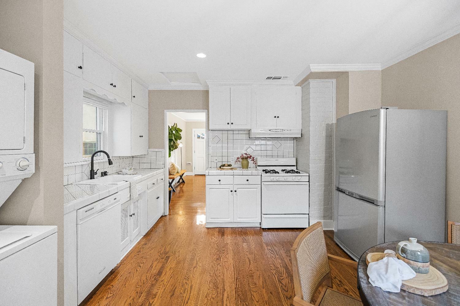 Property Photo: 529 San Antonio Way CA 95819