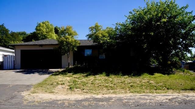 Property Photo: 6657 Quanah Way CA 95662