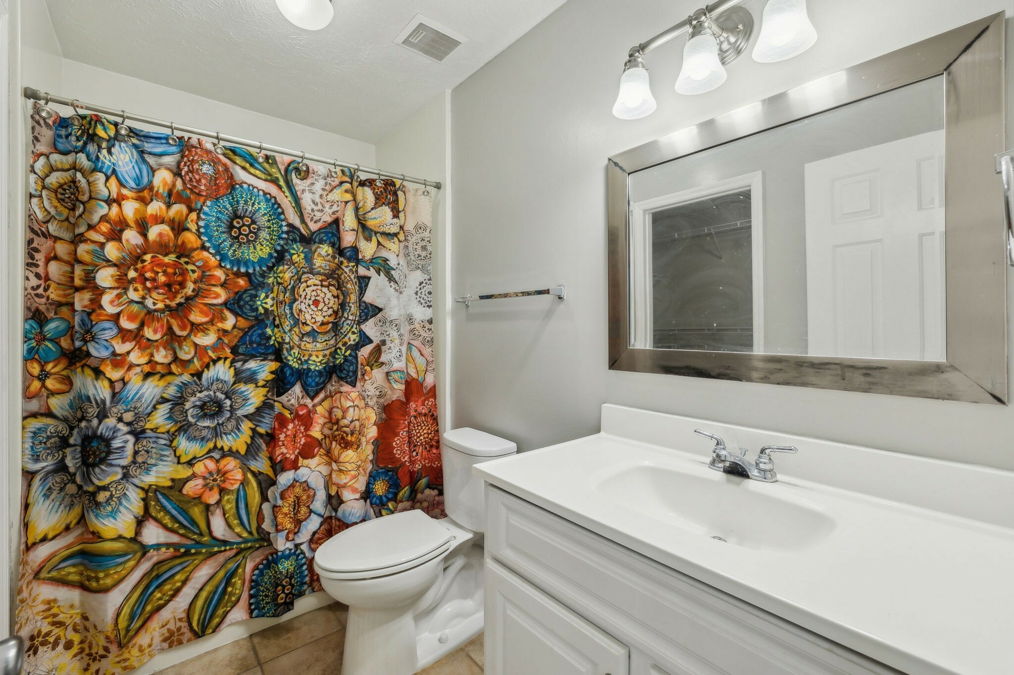 Property Photo: 377 Huntington Ridge Dr TN 37211