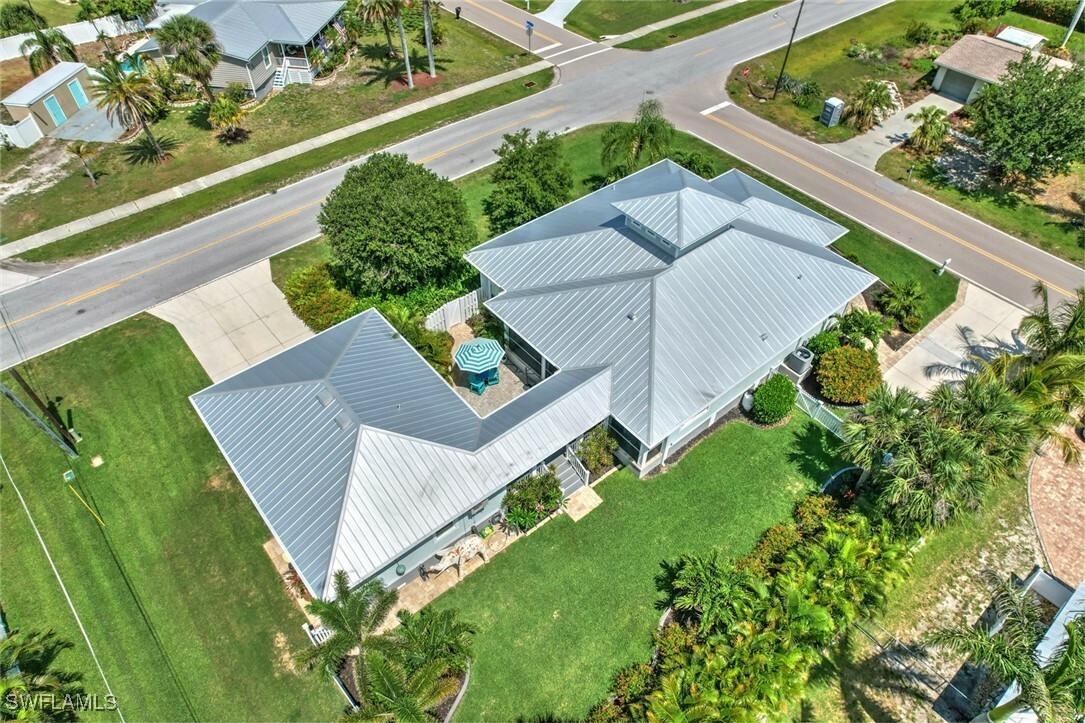 Property Photo: 329 W Grace Street FL 33950