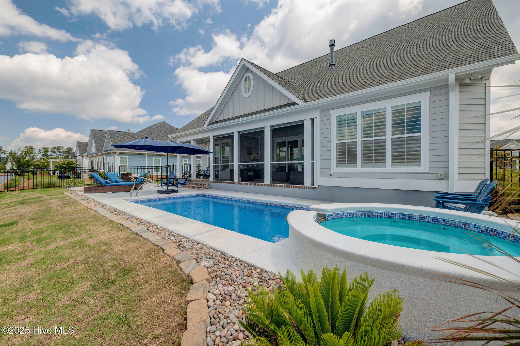 Property Photo: 5139 Creswell Drive NC 28451
