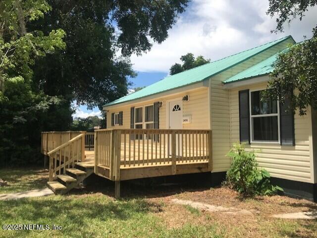 Property Photo: 2404 Crill Avenue FL 32177