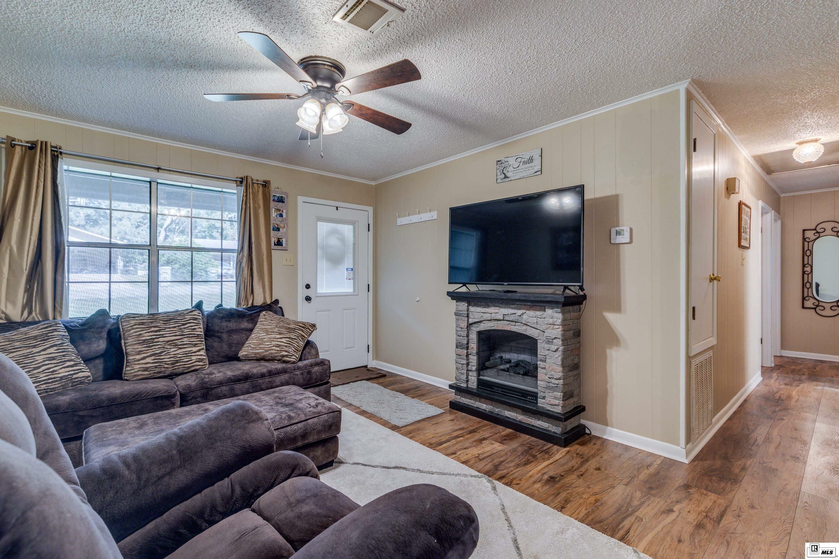 Property Photo: 115 Hillside Circle LA 71291