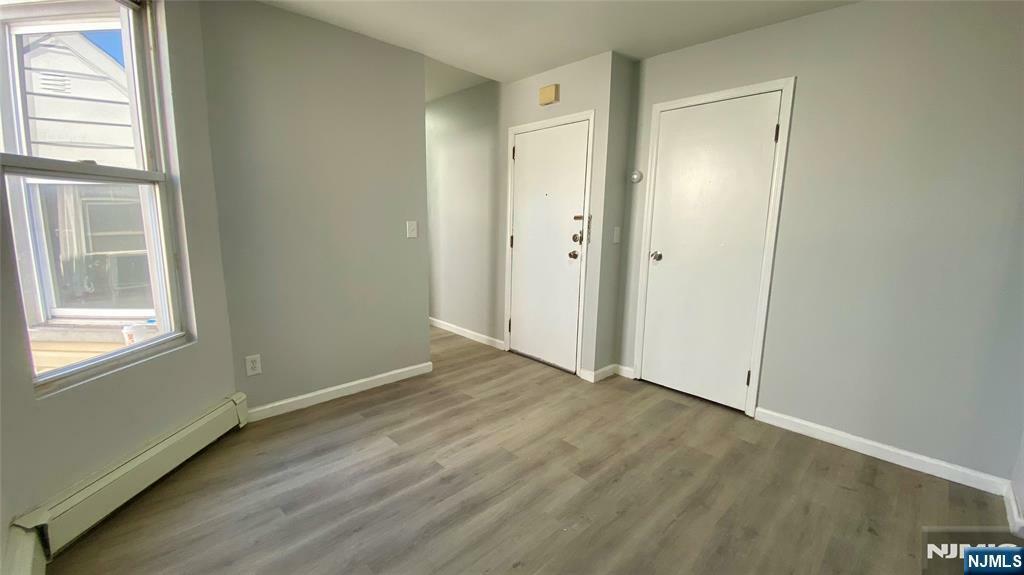Property Photo:  41 Halstead Street 2  NJ 07032 