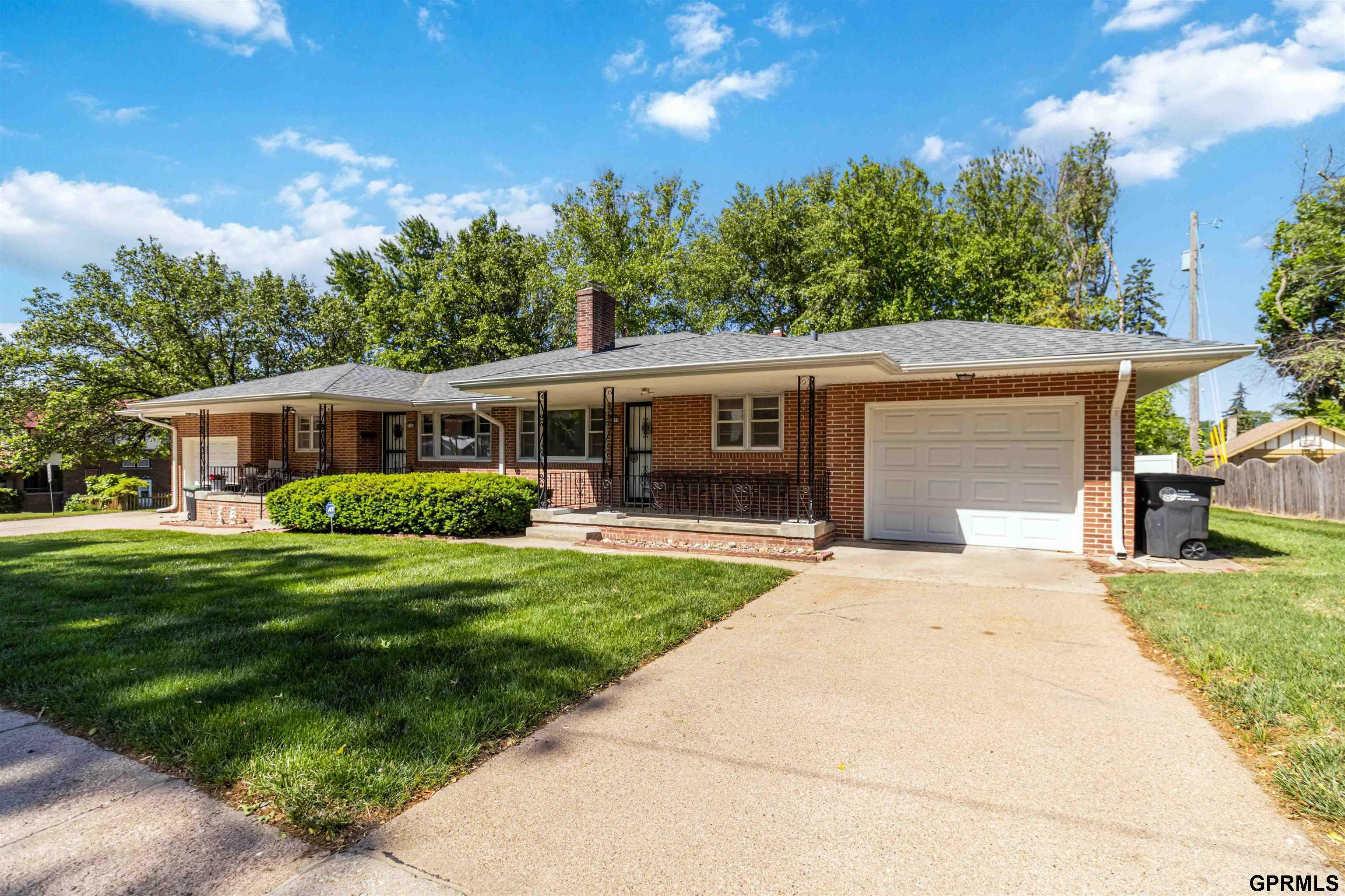 Property Photo: 2206 N 56th Street NE 68104