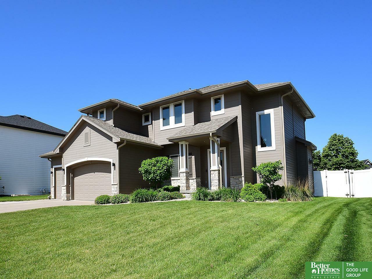 Property Photo: 7968 N 163rd Avenue NE 68007