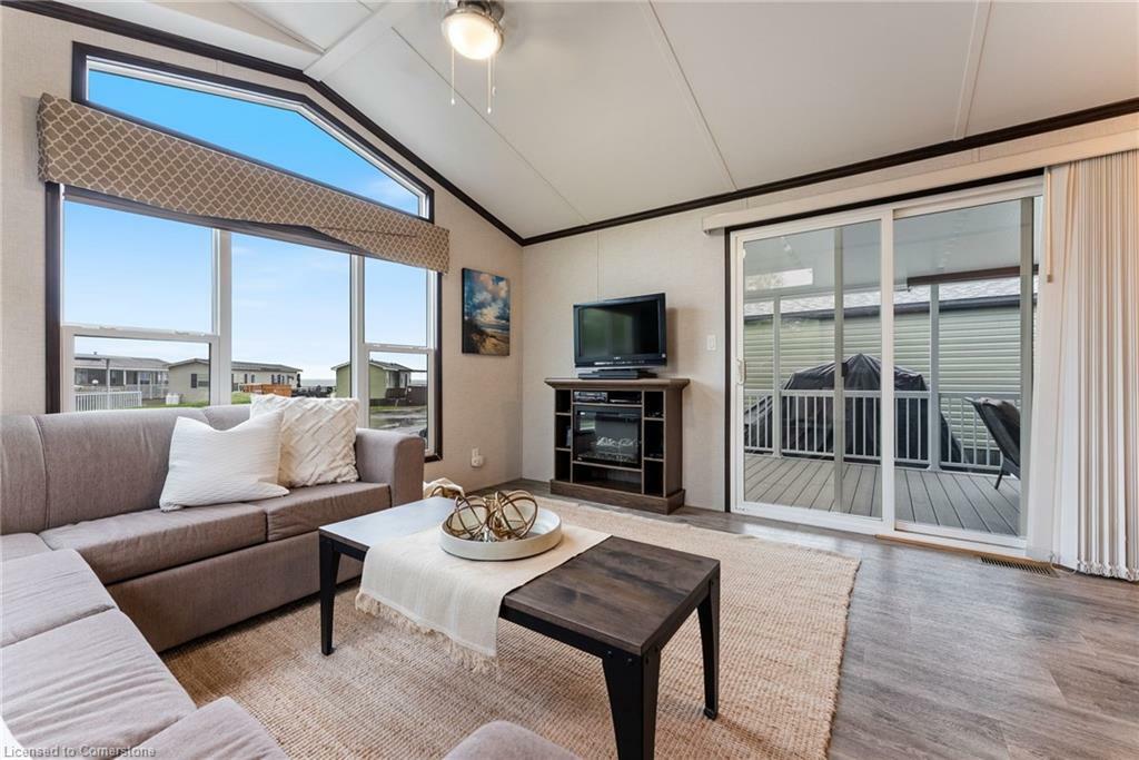 Property Photo: 490 Empire Road 213 ON L0S 1R0