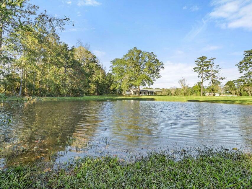 Property Photo: 1550 La-113 LA 70656